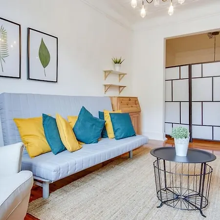Central 4 Bed Next To Marques De Pombal
