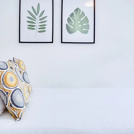 Central 4 Bed Next To Marques De Pombal